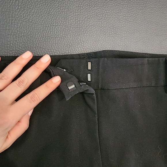 Size 16 average 7th Avenue New York & Company slacks - Picture 4 of 4